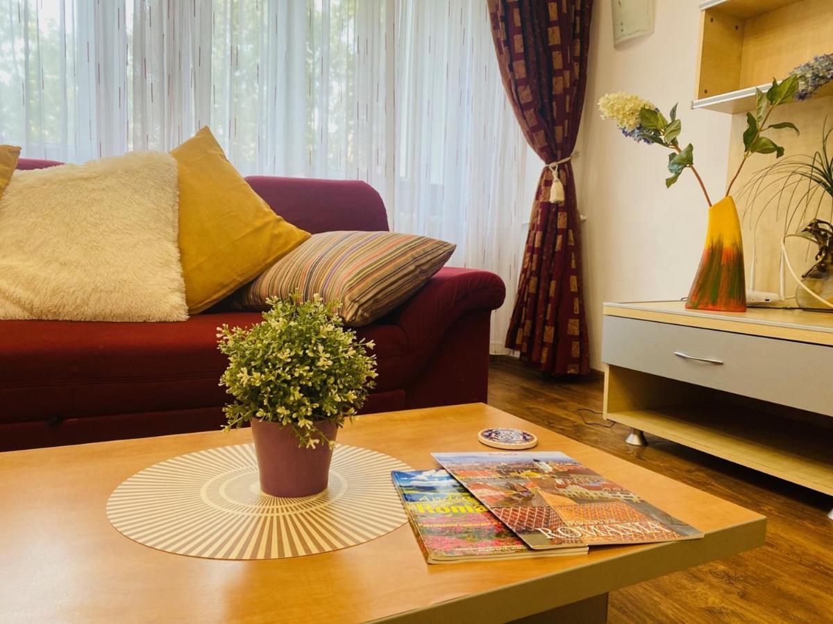 Unirii Central Fountains View Apartment บูคาเรสต์ ภายนอก รูปภาพ