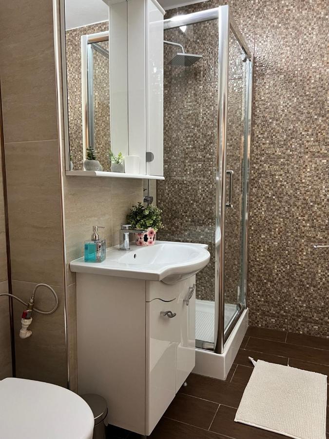 Unirii Central Fountains View Apartment บูคาเรสต์ ภายนอก รูปภาพ